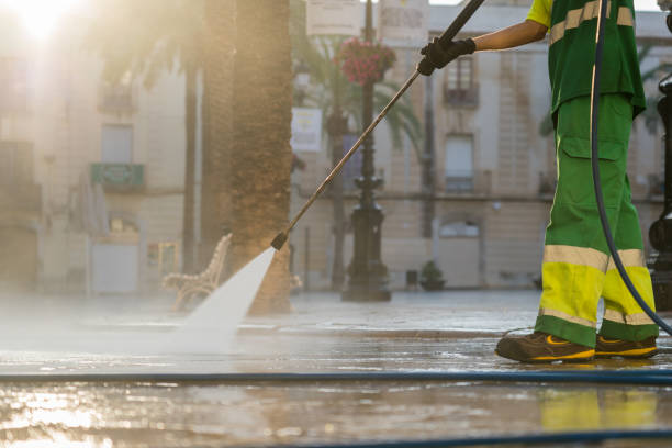 Best Deck Pressure Washing  in Pensacola, FL